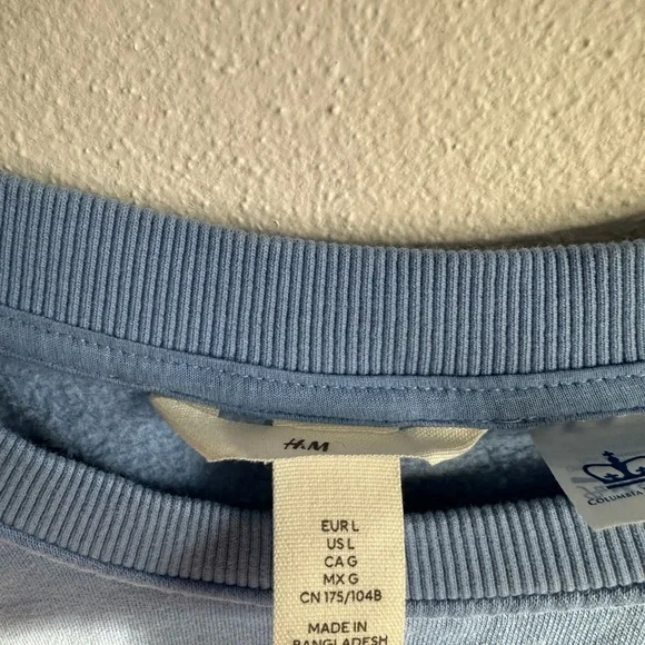 Columbia University Blue Sweater - Picture 2 of 3